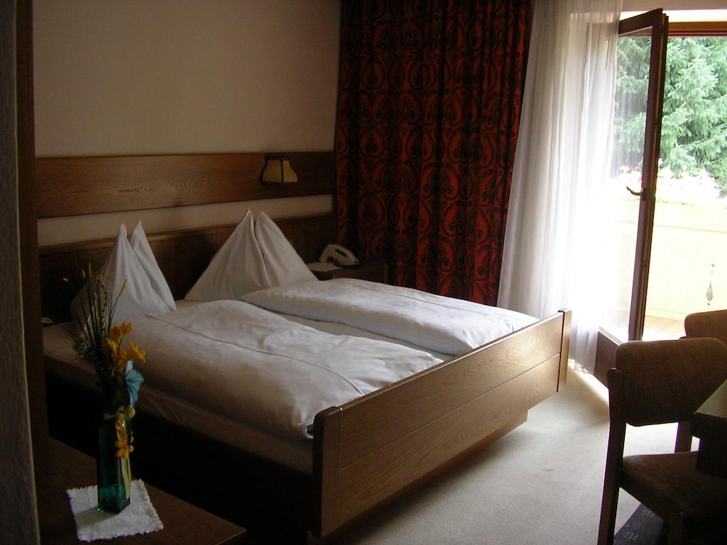 Hotel Burgblick à San Lorenzo di Sebato Extérieur photo